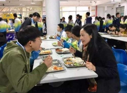 天津配餐事件爆料人视频,食品安全问题触目惊心  第2张